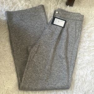 Evereve paige kara pants. Grey